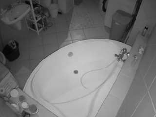 voyeurcam-julmodels-bath-1st-1 webcam