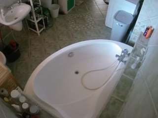 voyeurcam-julmodels-bath-1st-1 live cam profile