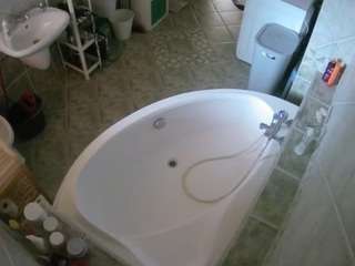 voyeurcam-julmodels-bath-1st-1 live cam profile