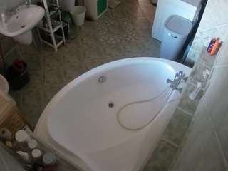 voyeurcam-julmodels-bath-1st-1 live cam profile