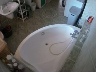 voyeurcam-julmodels-bath-1st-1 live cam profile