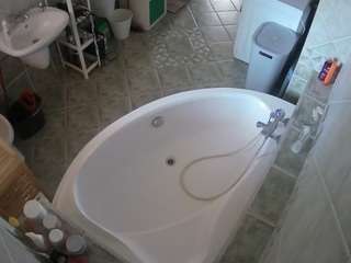 voyeurcam-julmodels-bath-1st-1 live cam profile