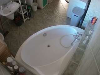 voyeurcam-julmodels-bath-1st-1 live cam profile