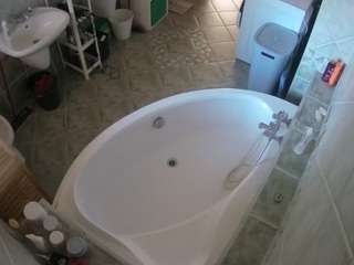 voyeurcam-julmodels-bath-1st-1 webcam