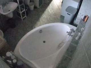 voyeurcam-julmodels-bath-1st-1 webcam