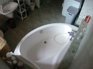 voyeurcam-julmodels-bath-1st-1
