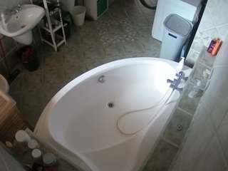 voyeurcam-julmodels-bath-1st-1 webcam