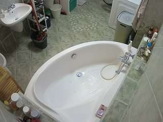 voyeurcam-julmodels-bath-1st-1