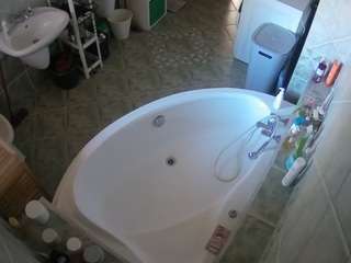 voyeurcam-julmodels-bath-1st-1 webcam