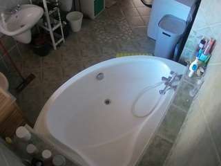 voyeurcam-julmodels-bath-1st-1 webcam
