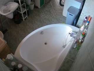 voyeurcam-julmodels-bath-1st-1 webcam