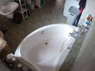 voyeurcam-julmodels-bath-1st-1 webcam