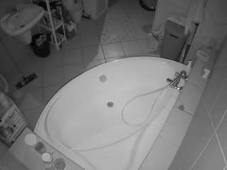 voyeurcam-julmodels-bath-1st-1 webcam