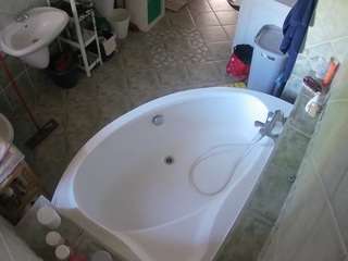 voyeurcam-julmodels-bath-1st-1 webcam