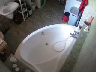 voyeurcam-julmodels-bath-1st-1 webcam