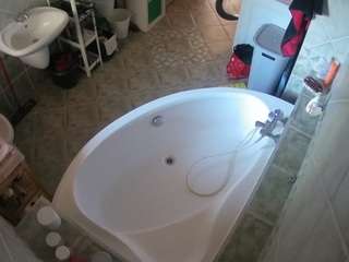 voyeurcam-julmodels-bath-1st-1 webcam