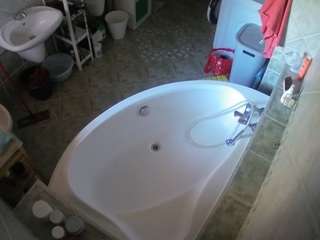 voyeurcam-julmodels-bath-1st-1 webcam
