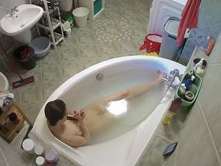 Live stream of voyeurcam-julmodels-bath-1st-1