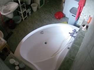 voyeurcam-julmodels-bath-1st-1 webcam