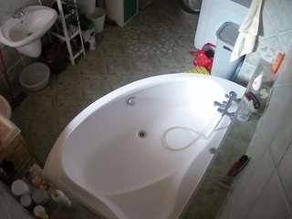 voyeurcam-julmodels-bath-1st-1 webcam