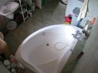 voyeurcam-julmodels-bath-1st-1 webcam