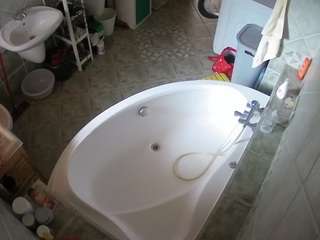 voyeurcam-julmodels-bath-1st-1 webcam