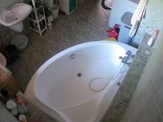 voyeurcam-julmodels-bath-1st-1 webcam