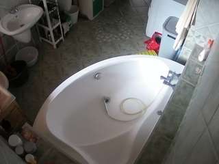 voyeurcam-julmodels-bath-1st-1 webcam