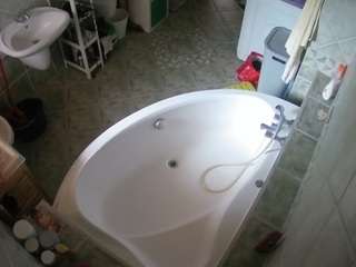 le modèle voyeurcam-julmodels-bath-1st-1 est en webcam porno dans un show sur le site camsoda, il possède les tags suivants: flashing,hidden cam,julmodels-house,no drinking,no smoking,pov,sex,sexwebcam,voyeur,hd,shower