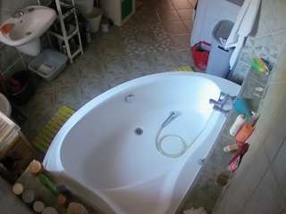 Julmodels Bathroom 1st Floor-1 live cam — flashing, hidden cam, julmodels-house