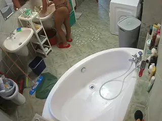 Julmodels Bathroom 1st Floor-1's Live Sex Cam Show