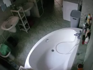 Julmodels Bathroom 1st Floor-1's Live Sex Cam Show