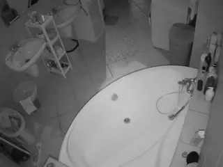 Julmodels Bathroom 1st Floor-1's Live Sex Cam Show