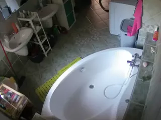 Julmodels Bathroom 1st Floor-1's Live Sex Cam Show