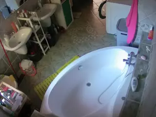 Julmodels Bathroom 1st Floor-1's Live Sex Cam Show