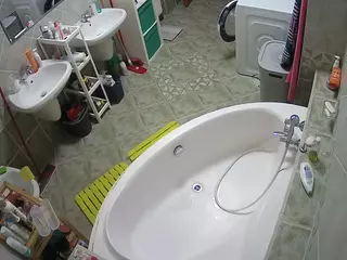 Julmodels Bathroom 1st Floor-1's Live Sex Cam Show