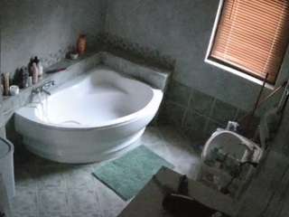 voyeurcam-julmodels-bath-1st-2 CamXperience