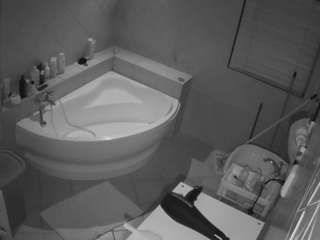 voyeurcam-julmodels-bath-1st-2 Nude Adult Models camsoda