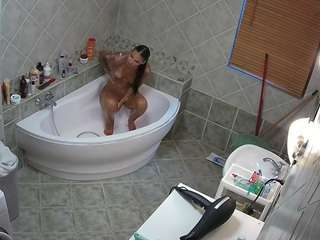 Emmaandjake camsoda voyeurcam-julmodels-bath-1st-2