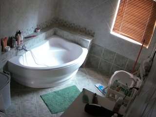 African Cam Models camsoda voyeurcam-julmodels-bath-1st-2