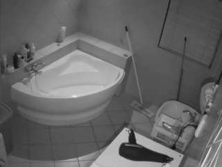 camsoda voyeurcam-julmodels-bath-1st-2