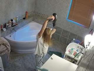 Voyeur House Org camsoda voyeurcam-julmodels-bath-1st-2