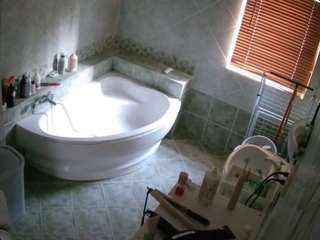 Voyeur In Shower camsoda voyeurcam-julmodels-bath-1st-2