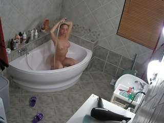 voyeurcam-julmodels-bath-1st-2 Pornography Models camsoda