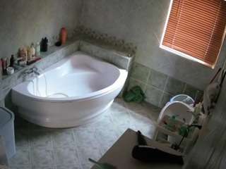 voyeurcam-julmodels-bath-1st-2 House Voyeur Cam camsoda