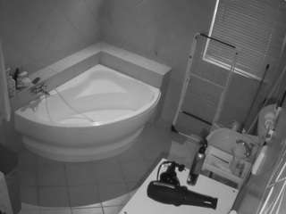 Real Life Cam Voyeur House camsoda voyeurcam-julmodels-bath-1st-2