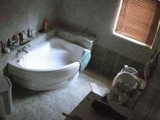 Nude Italian Models camsoda voyeurcam-julmodels-bath-1st-2