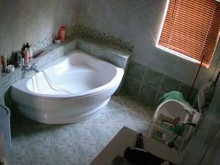 Models Cam camsoda voyeurcam-julmodels-bath-1st-2