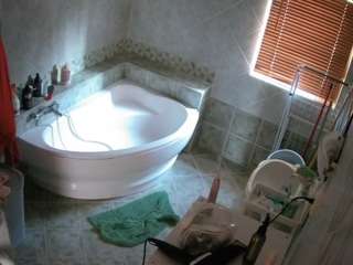 voyeurcam-julmodels-bath-1st-2 camsoda Adult Cam Room 