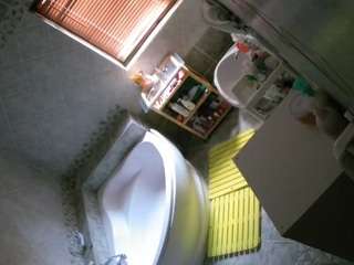 voyeurcam-julmodels-bath-1st-2